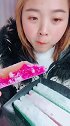 漂亮声控吃冰姑娘，吃自制彩色冰条，咀嚼的声音真好听