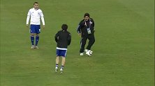 两代球王的训练！FIFA官方：我们早已身处历史之中