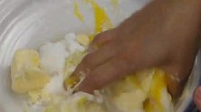 面点师教夹心鸡蛋糕做法，Q弹爽滑，香甜软糯、老人孩子都喜欢