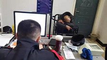 列车上五旬男子伸“咸猪手” 猥亵对象竟然是一名20岁男大学生
