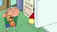 蜡笔小新：小新乱翻正男家的冰箱，被美冴发现后果很严重