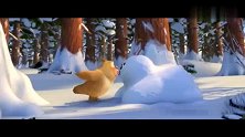 熊出没贺岁片：熊二被熊大欺负，好不容易堆的雪人，一下被他弄倒