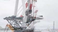 大桥吊装箱梁，短短几分钟却耗时数天，根本没你想象的那么简单
