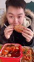 教室偷吃麻辣海鲜火锅，这次真的爆浆成功了！大学食堂 校园生活