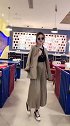 西服上衣+西服套装裙，小姐姐这身搭配很有气质，真的很时尚