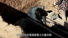 湖南挖出夫妻合葬墓，专家打开后，意外发现尸体的肚子在“动”！