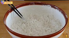 “红豆糯米糕”好吃有窍门，学会这做法，软糯香甜，吃起来还拉丝