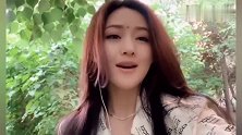 女歌手唱《天下有情人》，人美歌甜，梦中女神！