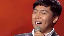 90后小伙歌声浑厚，被主持人误认35岁，一开口评委就赞叹连连