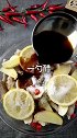 自制柠檬鸡爪。