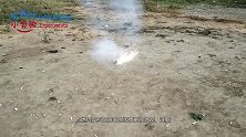 窜天猴怎么才最过瘾？老外往单车轮胎绑一圈，绽放效果媲美风火轮