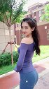 时尚女人真会穿，完美展现了性感身材