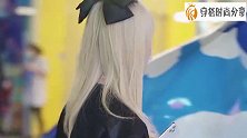 街拍：穿洛丽塔出街的活力美少女，这是在玩cosplay吗？