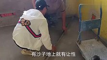 地暖找平业主挑出毛病，放话不修好不付钱，瓦工却说铺地板没影响
