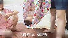 宝爸个子高，带娃有妙招，用一个被子带11个月宝宝体验荡秋千！