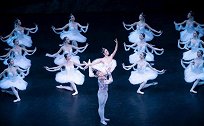中芭跨年演绎好戏连连 古典芭蕾舞剧《舞姬》首演