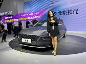 全新名图亮相 燃油/纯电 哪款是你的菜？