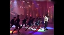 张国荣1989年的表演现场，这太经典了！