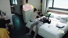 郎朗和老婆吉娜四手联弹，谁注意郎朗的坐姿，爱情是装不出来的