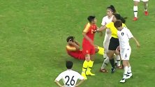 中国vs韩国：女足打架都这么好看！7号小姐姐你咋也这么呢？