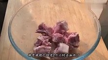 自制“桥头排骨”，很简单，又脆又香，比外面卖的还美味