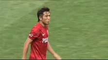 J联赛-14赛季-联赛-第18轮-神户胜利森冈亮太将球带进禁区被防守队员解围-花絮