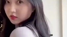 爆笑：这就是男人梦寐以求的微胖妹子，肉长在了该长的地方