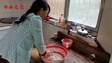 采摘富士苹果回家，妈妈西北美食做了萝卜馅扁食，亮亮一家吃美了