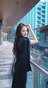 这种精致优雅的漂亮美女，风情万种的姿态真让人着迷！