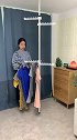 我家买不起阳台，晾衣服一直是一个大问题，有了这个晾衣架就方便多了，挂的衣服多，还非常结实正在直播中