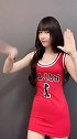 长发美女穿搭有范，可爱舞姿精彩好看，总觉得像哪个