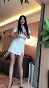 包臀裙美女相信自己会是最美的，淡雅的色调充满女神的气息