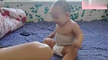 9个月宝宝跟妈妈吵架，还舞动着小手，真是太萌了！