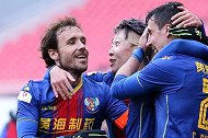 中甲-王飞爆射破网姚江山建功 青岛黄海3-0完胜黑龙江FC