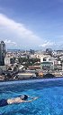 芭提雅海滩超美的楼顶泳池