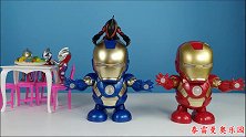 小泽的新玩具朋友钢铁侠来了，他们会跳舞会唱歌，非常好玩