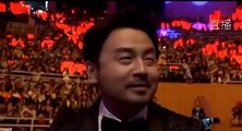 易烊千玺出场时雷佳音打call好可爱啊不愧是“全网第一千吹”