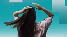 一晃就老了，趁年轻，把自己打扮美美的，女人爱美就这样扎发