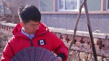 俩小伙同时追求美女，又送房子又送车，美女正高兴呢，不想梦醒了