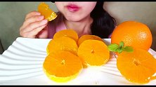 冰糖橙子简直就是美食中的佳品，不仅颜值高味道更是棒