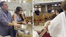 美国：7个月大男婴在洗礼时撒尿，网友笑称婴儿给牧师“施洗礼”
