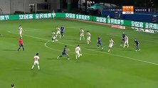 兽腰瓦卡索大力轰门势大力沉 可惜皮球被后卫挡出