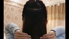 女人就该学学这款编发发型，简单时尚，手残党也能学会