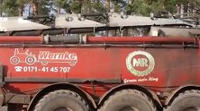 为什么重型拖拉机罐车在农田中喷洒液态有机肥可以改良土壤 ？