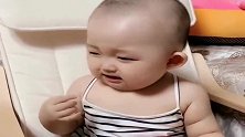 11个月的小萝莉，坐在椅子上哭了，这哭的也太假了吧