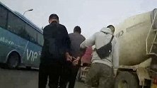 黑龙江绥芬河：孩子打架引发血案，男子连捅三人后藏匿边境25年