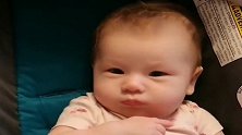 美国老爸带着三个中美混血儿回岳父家，这孩子长得真好看！