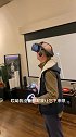 李诞第一次用vr逛莫高窟，确认过发型，很帅！