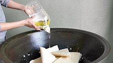 正宗板面的汤料做法，学会这碗面，火爆整条街！