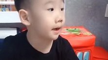 王奕博让哥哥去上学，结果博哥这样怼王奕博，两人对话搞笑！
